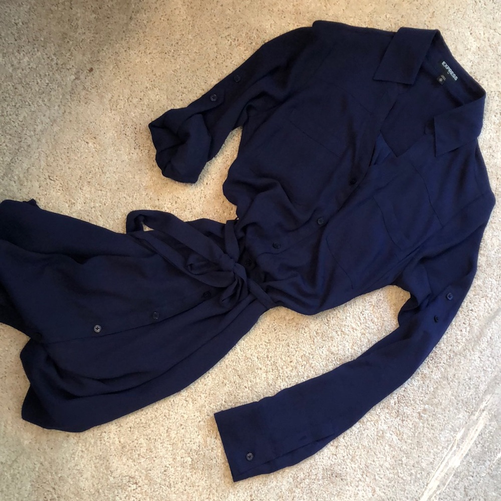 V-neck bottom down tie dress from Express